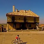בית כפרי Rural San Hipolito *